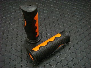 KOSO 数量限定グリップ (ブラック/オレンジ)