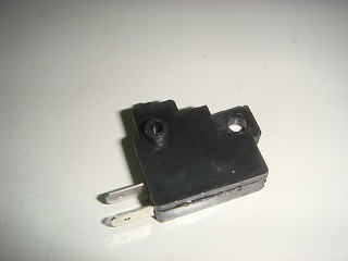 ブレーキスイッチ【右側】フロントディスクブレーキ車 ホンダスクーター用