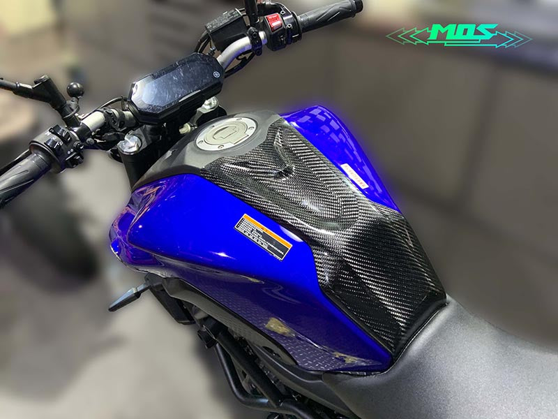 MOS カーボンガソリンタンクカバー【MT-07/2021年モデル】