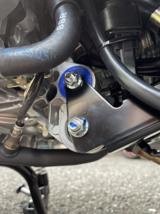 シグナスグリファス エンジンハンガー強化ブッシュのご紹介！