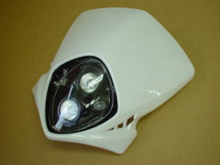 モトクロスカウル　縦目2灯　ホワイト