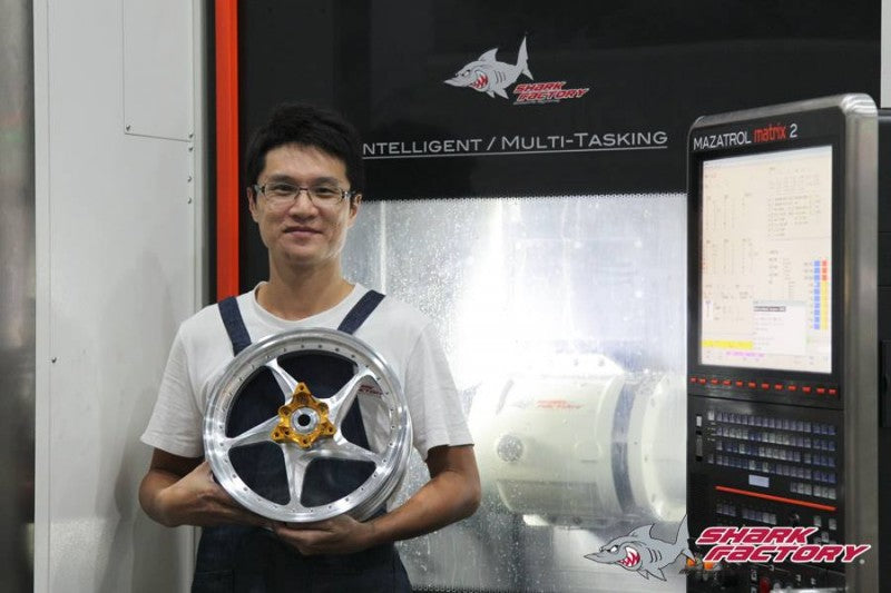 SHARKFACTORY 鍛造アルミホイール リアPタイプ【カラーオーダー見積り】