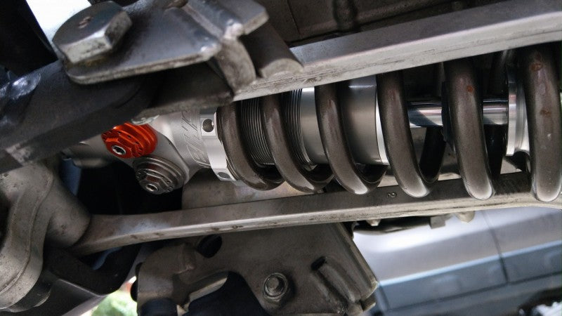 SHARKFACTORY X2E TMAX2017/MT-09 高性能電制リアサスペンション【カラー/スペックオーダー見積り】