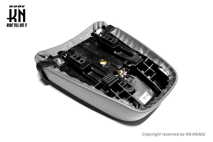 ホンダ純正 タイ仕様スーパーカブ110【タンデムシートアッセン】77300-K76-T60ZB