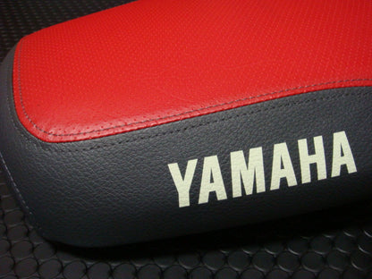 YAMAHA純正 シートアッセン(レッド/ブラック)【BWS125X】