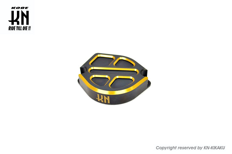 アルミCNCキャブトップカバー【ZOOMER/SCOOPY/BITE】Mブラック/ゴールド