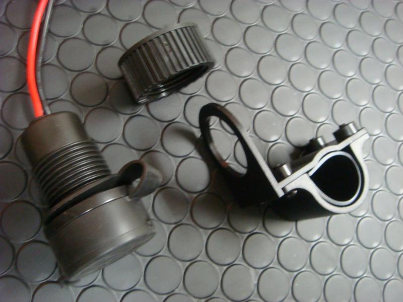 車載用　USB電源ユニット 【ダブルタイプ】