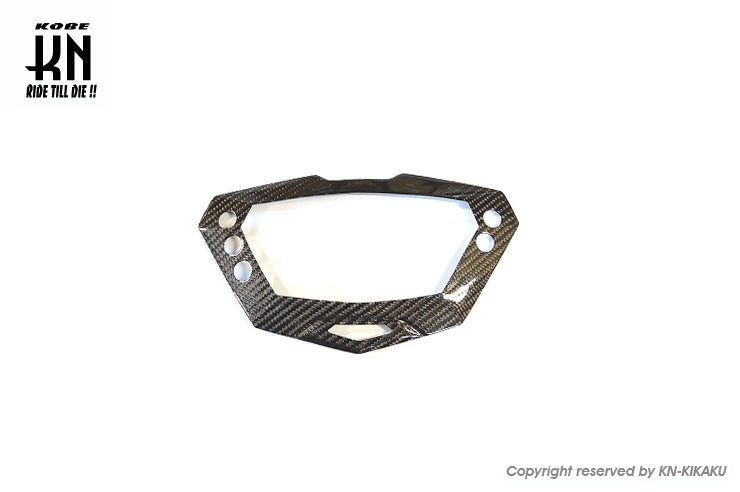 MOS カーボンスピードメーターカバー【シグナスX/5型】