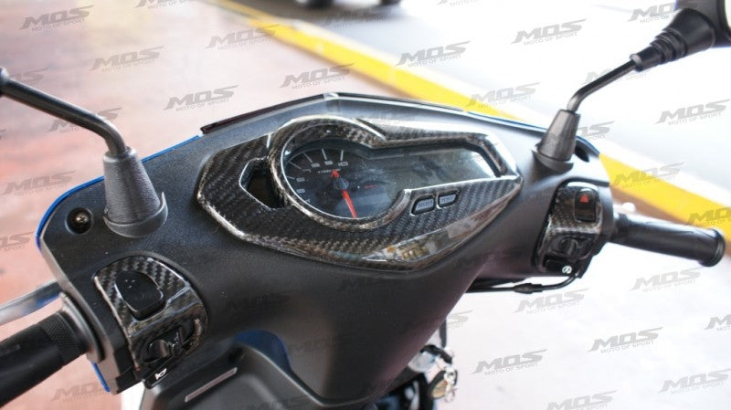 シグナスX【4型】カーボンメーターカバー