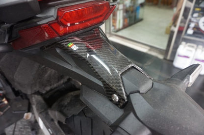 MOS カーボンナンバープレートホルダーアッパーカバー 【X-ADV750】2017-2020