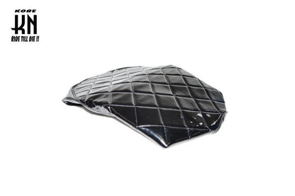 シートカバー【ブラックエナメル/ゴムなし】張替え タッカー用【リモコンJOG/ZR/Z2/SA16J系/5KN/5SW/5PT】