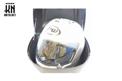 汎用リアボックス 28 リットル【ブラック/レッド】