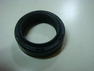 G07 フロントアウターチューブセット用　オイルシール×1