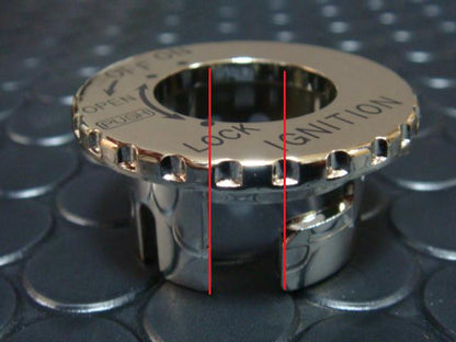 メッキスイッチカバー マジェステー125