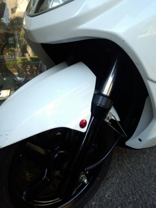 アルミフロントフェンダーボルト【シグナスX/1-5型,マジェS/SMAX/FORCE】マットブラック