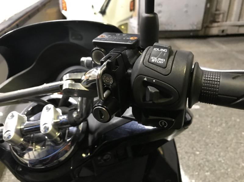 ヘルメットホルダー【BWS/PCX/グロム/ハンター/クロス/Z125などなど】