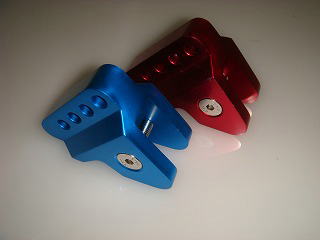 リアショック　アッパーアダプター汎用 タイプ3 (ブルー)