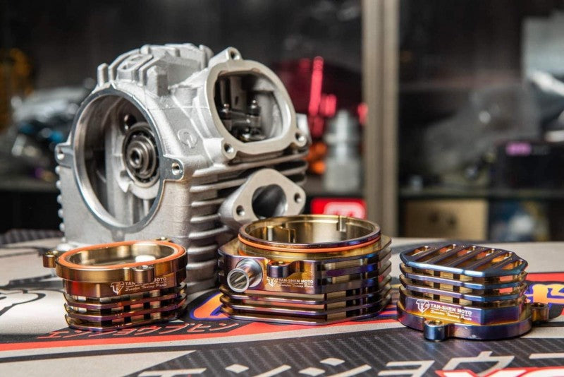 TAN-SHEN タイミングギヤカバー,タペットカバーセット【シグナスX/BWS】チタンカラー